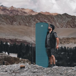 outdoorer Trek Bed 2 in Grün - Ultraleicht-Isomatte selbstaufblasend, 5 cm dick, kleines Mini-Packmaß, faltbar - ideale selbs