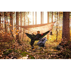 AMAZONAS Ultra-Light Traveller Tarp Forest 650g Packmaß 25 x 10 cm Fallschirmseide Wetterschutz in Tarnoptik Blätterwaldoptik