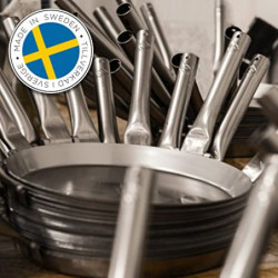 Stabilotherm Jägerpfanne mit Metall Klappgriff | zum Outdoor Kochen & braten über offenem Feuer oder Grill | Eisenpfanne Guss