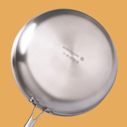 Reishunger Edelstahl Pfanne beschichtet - aus Edelstahl  ⌀ 28 cm  - ofenfest bis 220 Grad - Perfekt für schonendes Braten auf