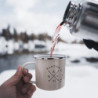 Kantine 51° Nord ® Camping Tasse 450ml | Bruchsichere Emaille Kaffeetasse mit Edelstahl Rand I Kaffeebecher für Outdoor I Ema