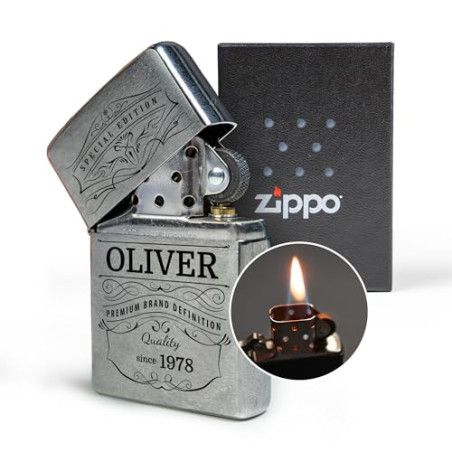 Zippo Feuerzeug mit Gravur – personalisiertes Geschenk Lighter mit Namen und Geburtsjahr – Geschenkidee/Geschenke für Mann, P