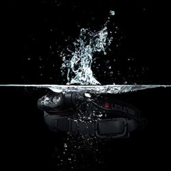 Ledlenser H5 Core Stirnlampe LED, 350 Lumen, wasserdicht IP67, fokussierbar, schwenkbar, stufenlos dimmbar, 2xAA batteriebetr
